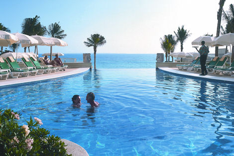 Vacations Magazine: Affordable Paradise